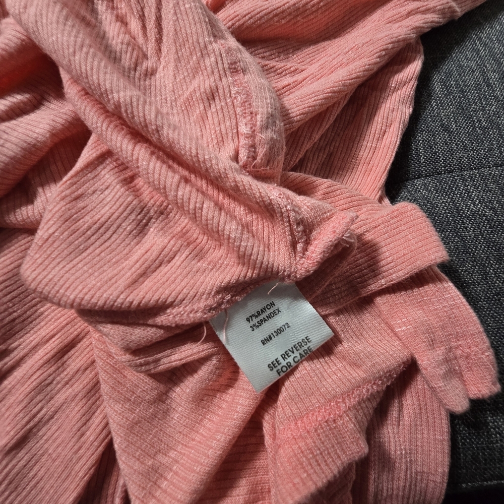 Cass Size 1X Pink Embellished Women's Top - Picture 7 of 8